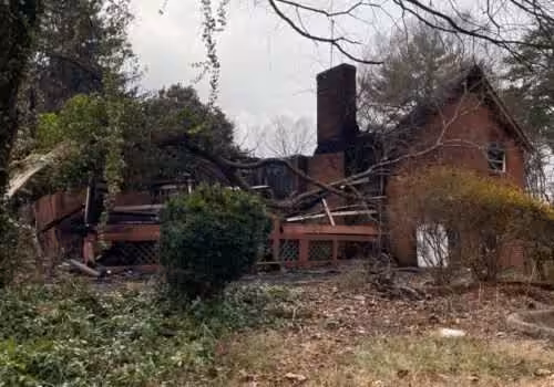 fire-restoration-process-fire-damage-fire-damage-charlotte-fire-damage-restoration-fire-damage-restoration-near-me-8-500x350