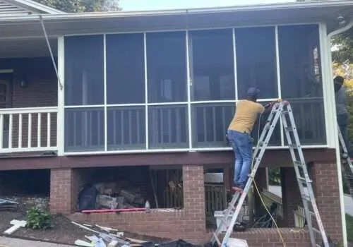 screened-in-porch-contractors-near-me-screened-in-porch-installation-screened-in-porch-installers-near-me-benefits-of-screen-porch-screened-in-porch-builder-near-me-4-500x350