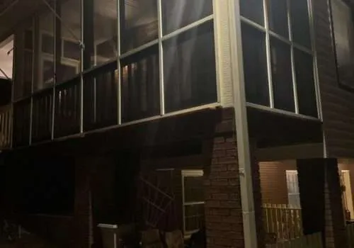 screened-in-porch-installation-screened-in-porch-installers-near-me-benefits-of-screen-porch-screened-in-porch-builder-near-me-screened-in-porch-contractors-near-me-4-500x350
