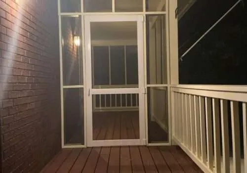 screened-in-porch-installation-screened-in-porch-installers-near-me-benefits-of-screen-porch-screened-in-porch-builder-near-me-screened-in-porch-contractors-near-me-6-500x350