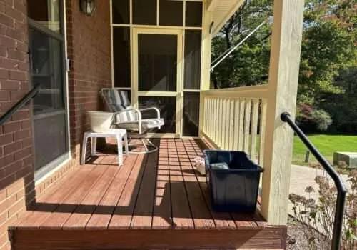 screened-in-porch-installers-near-me-benefits-of-screen-porch-screened-in-porch-builder-near-me-screened-in-porch-contractors-near-me-screened-in-porch-installation-3-500x350