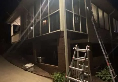 screened-in-porch-installers-near-me-benefits-of-screen-porch-screened-in-porch-builder-near-me-screened-in-porch-contractors-near-me-screened-in-porch-installation-4-500x350